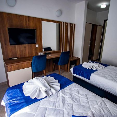 Hotel Play Herceg Novi Extérieur photo
