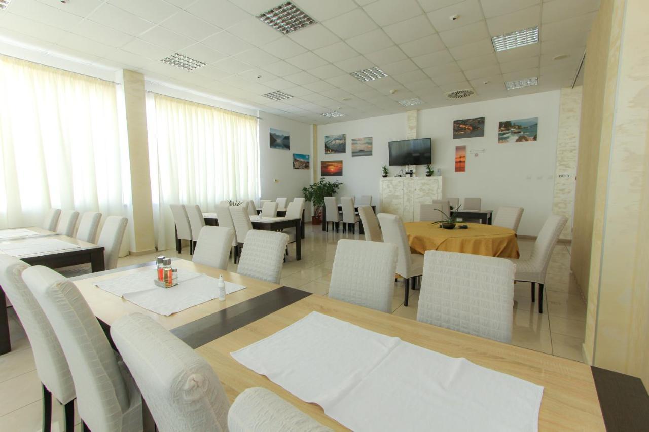 Hotel Play Herceg Novi Extérieur photo