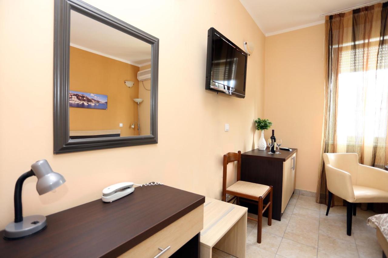 Hotel Play Herceg Novi Extérieur photo