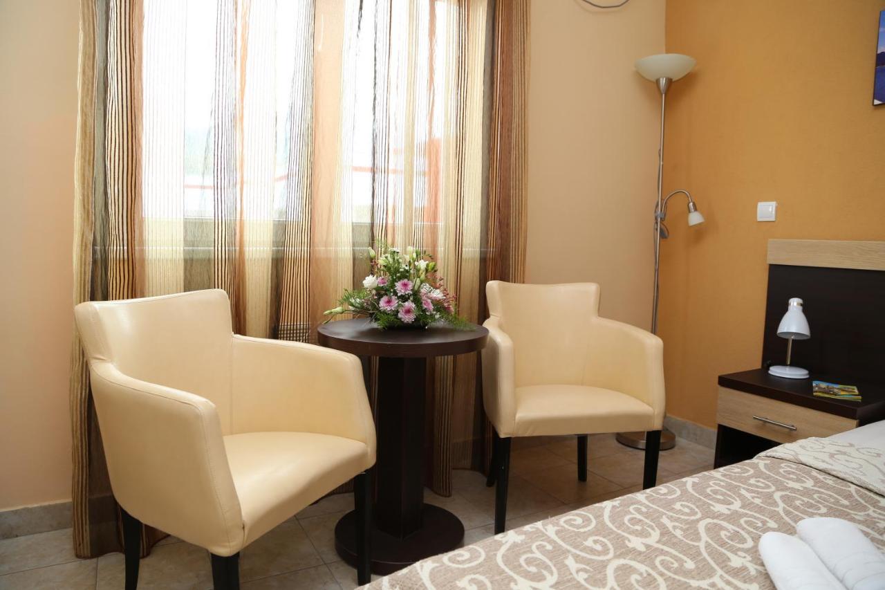 Hotel Play Herceg Novi Extérieur photo